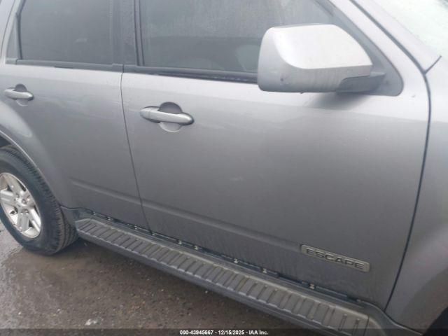 Ford Escape Image 11