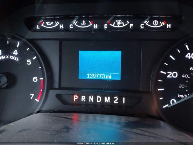 Ford F-350 Xl Image 3