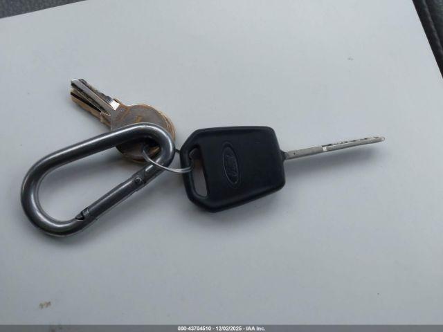 Ford F-350 Xl Image 11