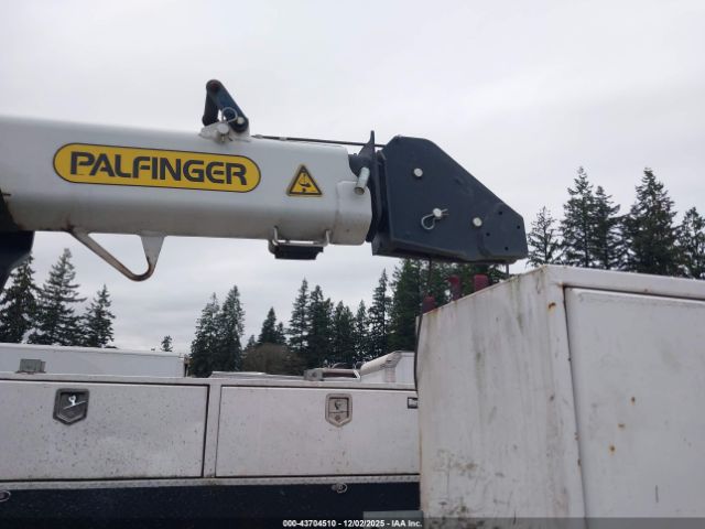 Ford F-350 Xl Image 13