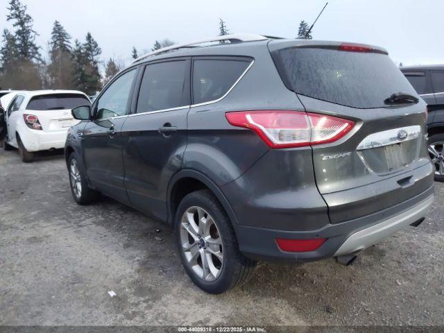 Ford Escape Titanium Image 15