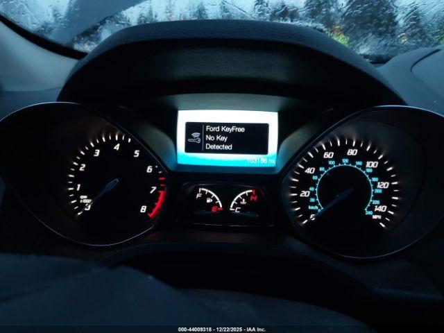 Ford Escape Titanium Image 4