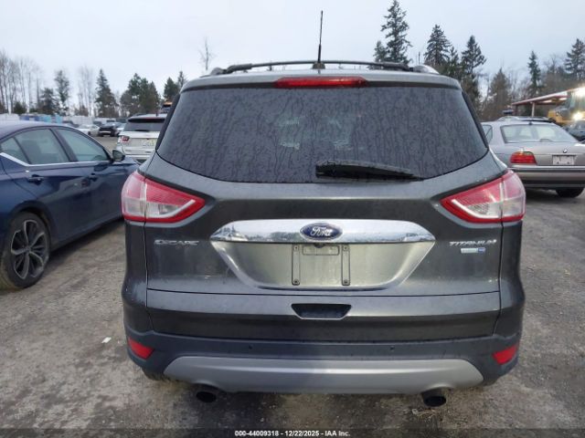 Ford Escape Titanium Image 14