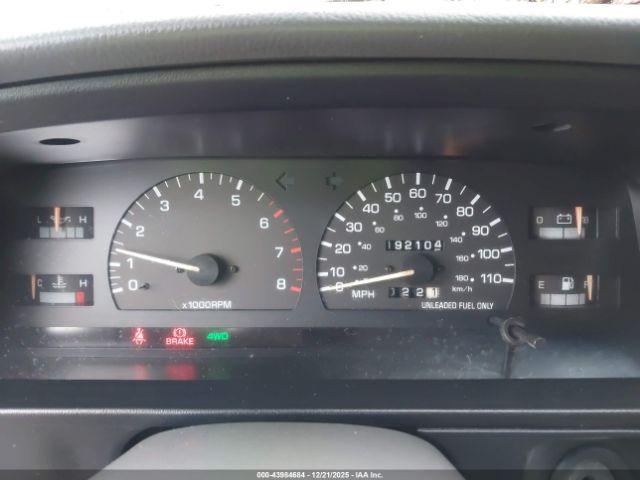 Toyota 4Runner Image 2