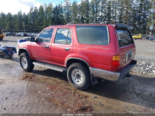 Toyota 4Runner Image 6