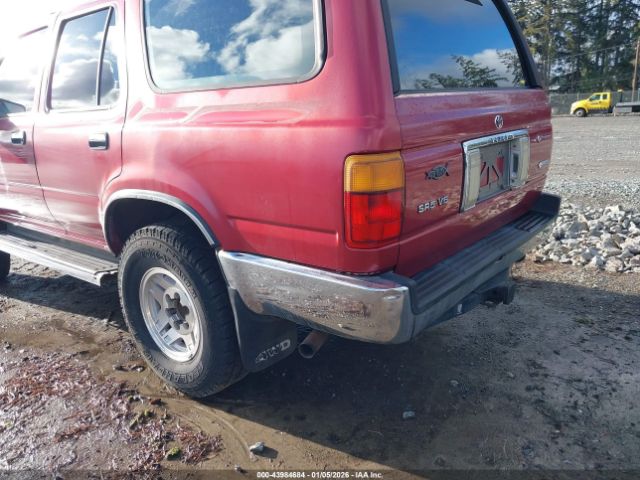 Toyota 4Runner Image 7