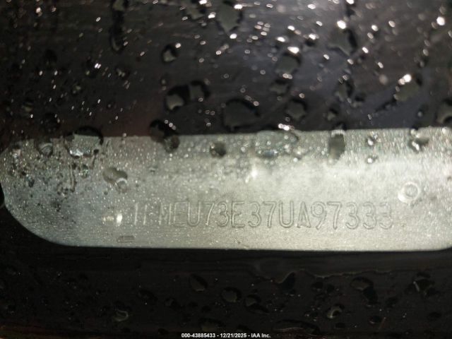 Ford Explorer Xlt Image 8