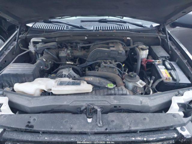 Ford Explorer Xlt Image 11