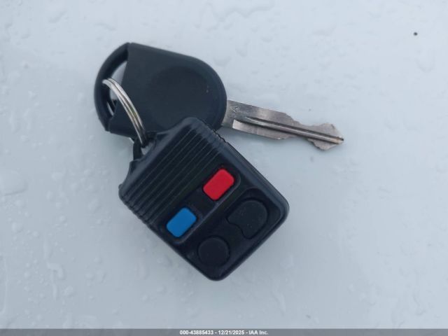 Ford Explorer Xlt Image 2