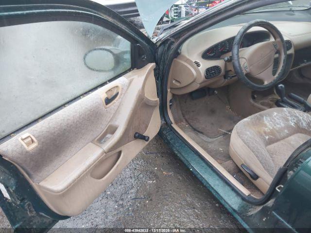 Dodge Stratus Image 4