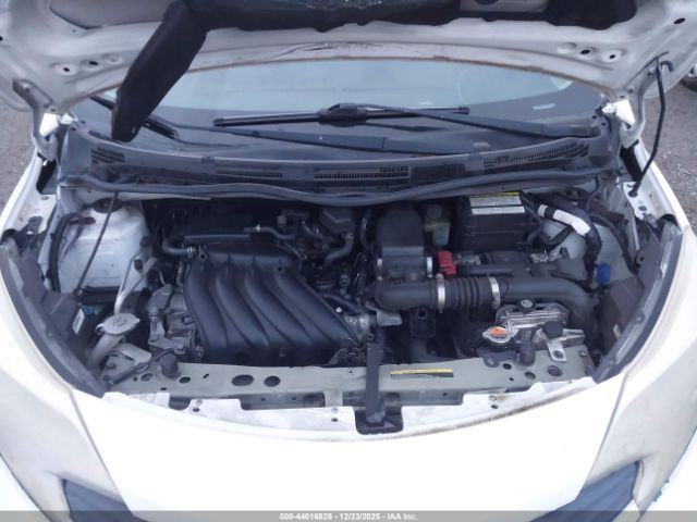 Nissan Versa Image 9