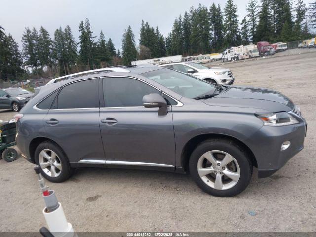 Lexus RX Image 12