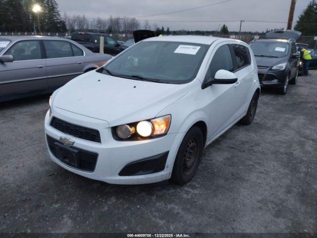 Chevrolet Sonic Ls Auto Image 7