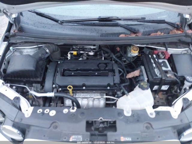 Chevrolet Sonic Ls Auto Image 6