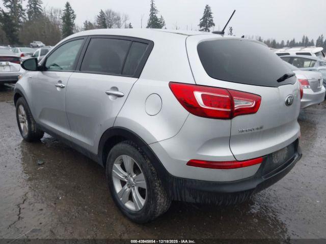 Kia Sportage Lx Image 4