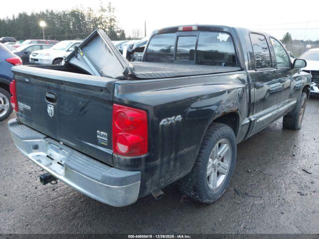 Dodge Dakota Laramie Image 3