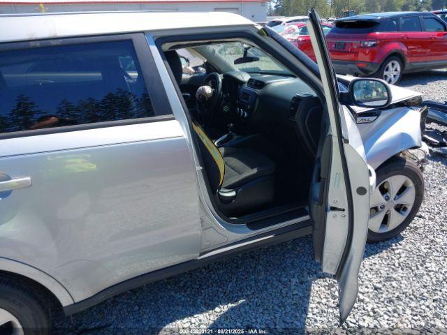 Kia Soul Image 12
