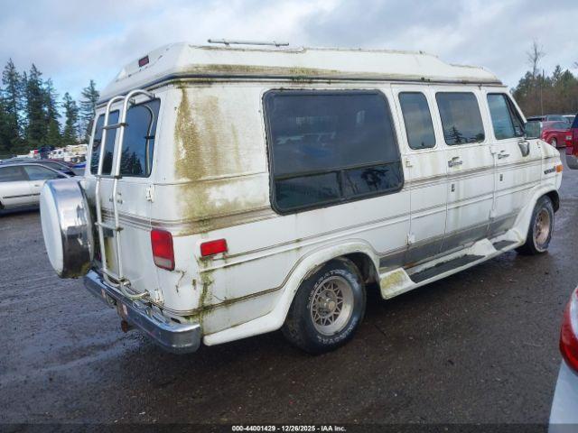 GMC Rally Wagon   Van G2500 Image 13