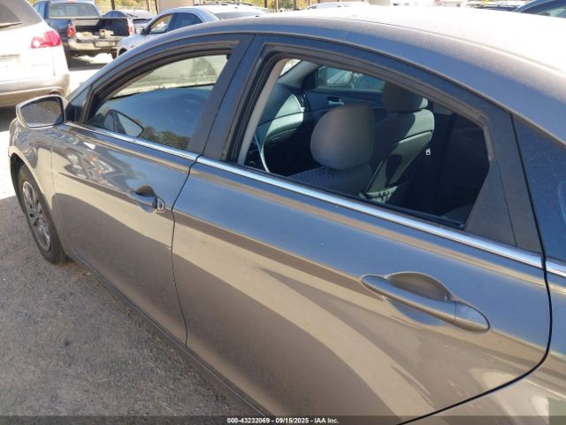 Hyundai SONATA Gls Image 10