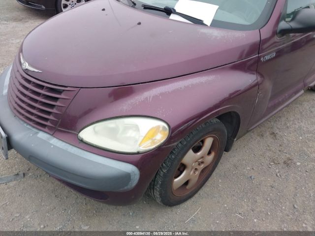 Chrysler PT Cruiser Image 12