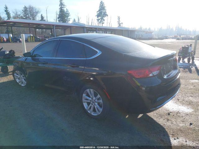 Chrysler 200 Limited Image 13