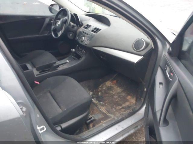 Mazda Mazda3 I Touring Image 6