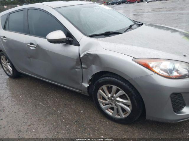 Mazda Mazda3 I Touring Image 16