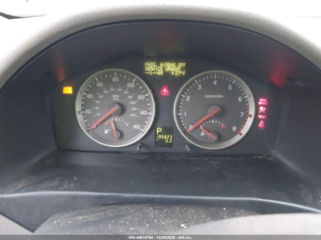 Volvo S40 2.4i Image 5