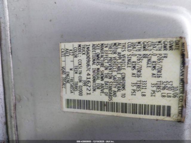 Nissan Frontier Se Image 12