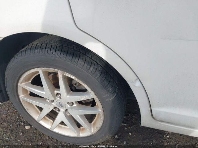 Ford Fusion Sel Image 12