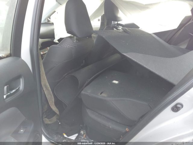 Toyota Prius Three Image 8