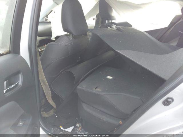 Toyota Prius Three Image 8