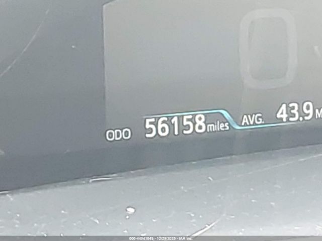 Toyota Prius Three Image 14