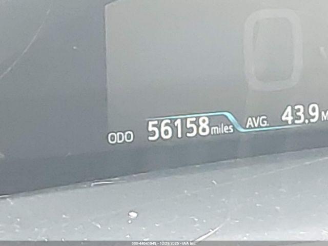 Toyota Prius Three Image 14