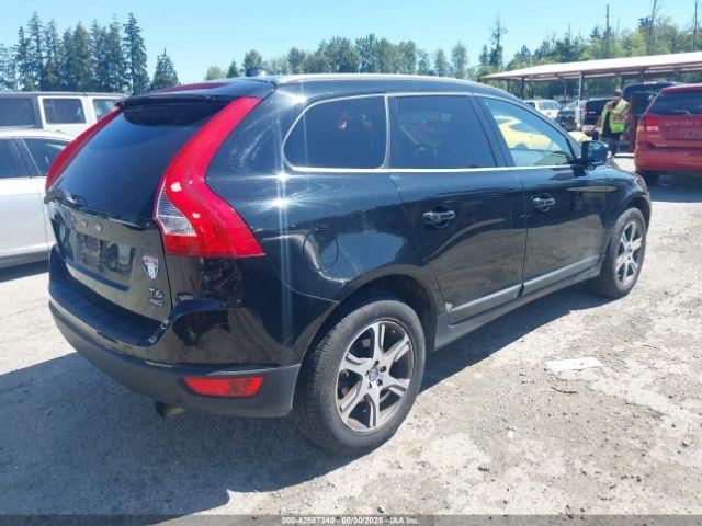 Volvo XC60 T6 Image 2