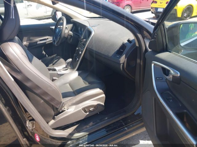 Volvo XC60 T6 Image 5