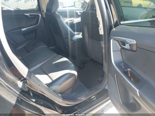 Volvo XC60 T6 Image 8