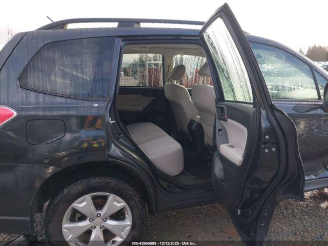 Subaru Forester 2.5i Premium Image 8