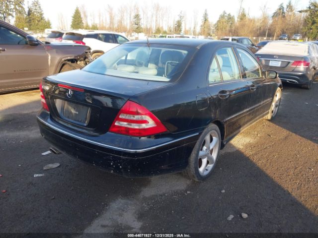 Mercedes-Benz C-Class Sport Image 9