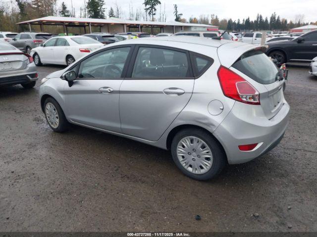 Ford Fiesta S Image 8