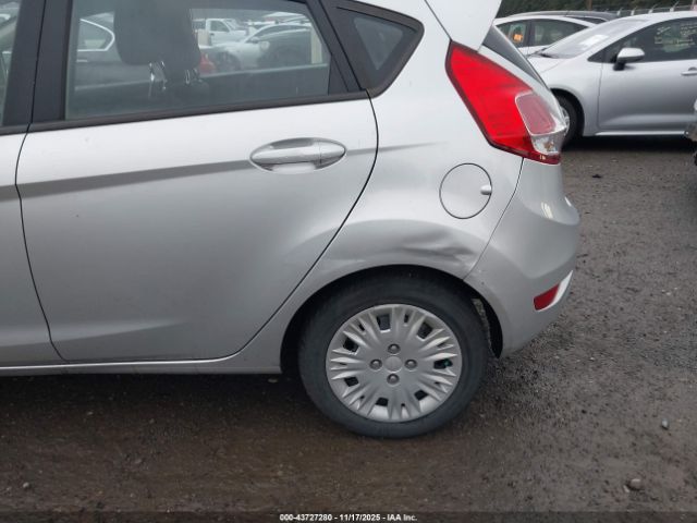 Ford Fiesta S Image 5