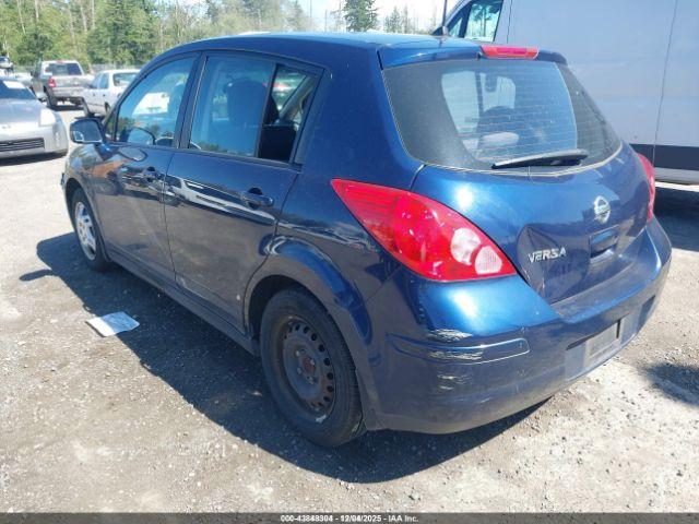 Nissan Versa 1.8s Image 2