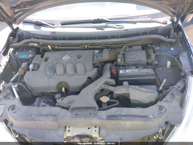 Nissan Versa 1.8s Image 5