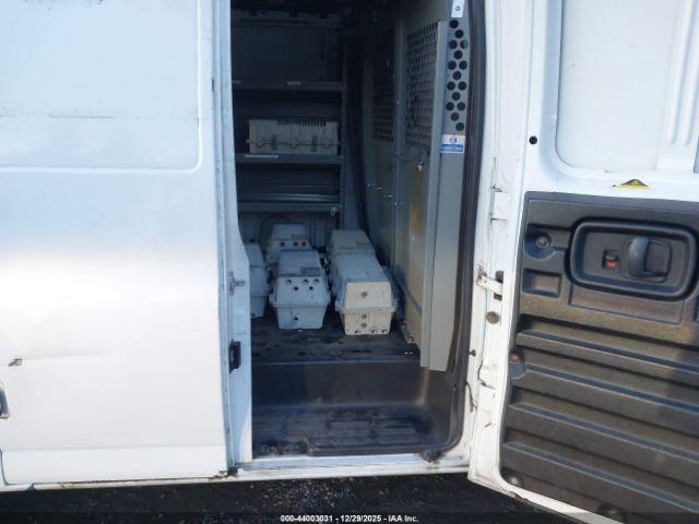 Chevrolet Express Work Van Image 5