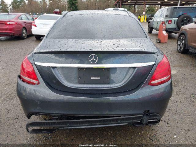 Mercedes-Benz C-Class Sport Image 15