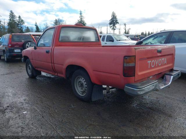 Toyota Pickup Image 11