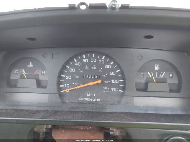 Toyota Pickup Image 7