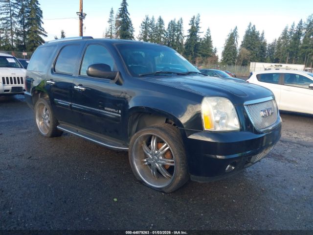 GMC Yukon Denali Image 1