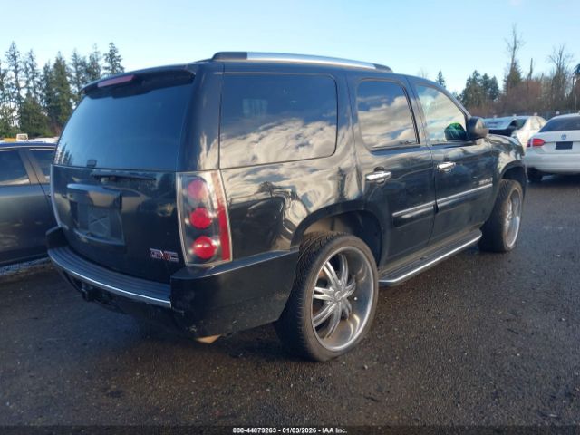 GMC Yukon Denali Image 2
