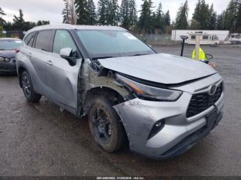 Salvage Toyota Highlander